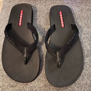 great condition PRADA flip flop sandal